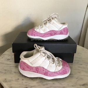 Jordan retro 11’s size 6c (Toddler)